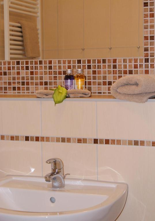 Apartment Romantik Flair Prerow Rom bilde